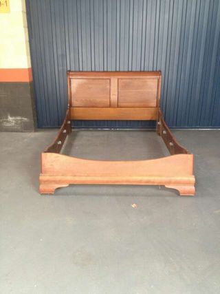 sofas segunda mano castro urdiales cama madera maciza de cerezo de segunda mano por 200 en sofas segunda mano castro urdiales cama madera maciza de cerezo de segunda mano por 200 en