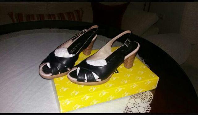 Zapatos de mujer PITILLOS numero 36.