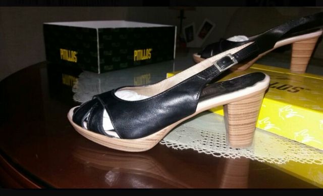 Zapatos de mujer PITILLOS numero 36.