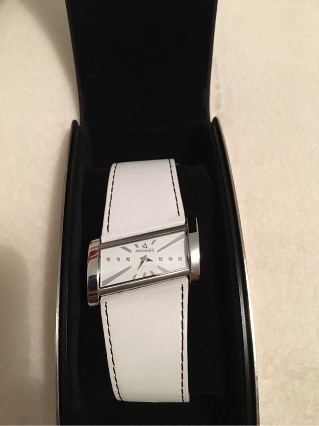Reloj Antonelli
