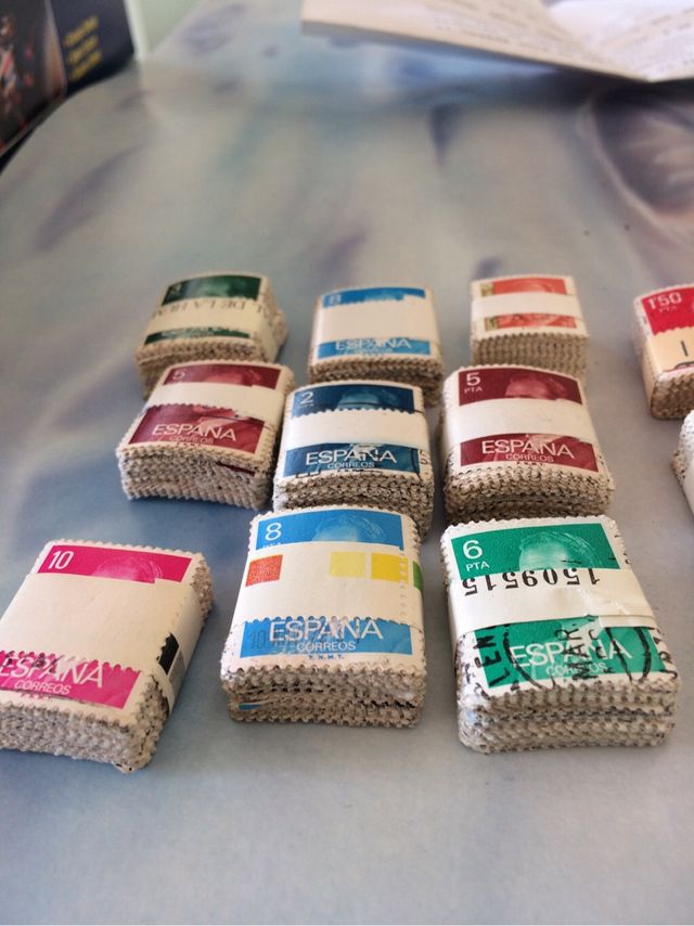 Sellos JCarlos I y Franco