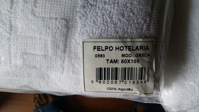 12 toallas de hosteleria 
100x100 algodon 
30€