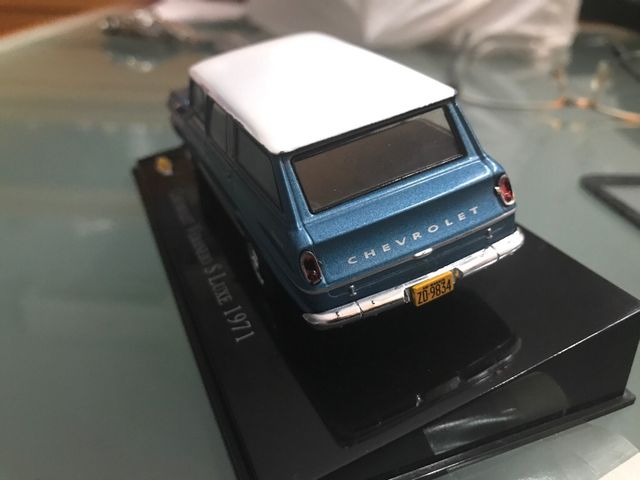 Miniatura Chevrolet Veraneio S