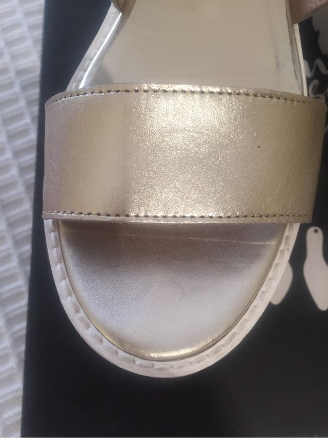 Sandalias un paso mas