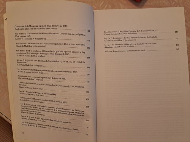 Libro Constituciones Históricas Raquel Rico Linage