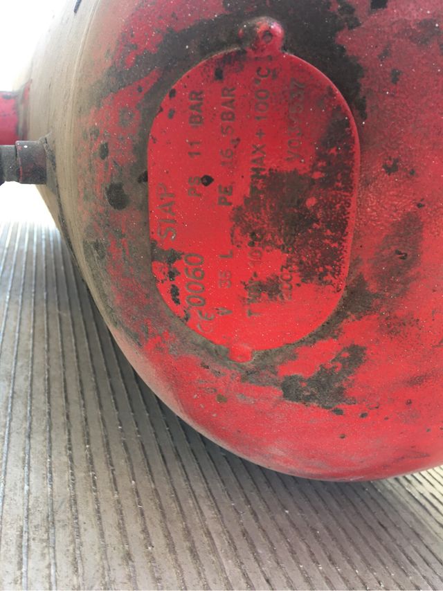 Calderin entalonador neumatico