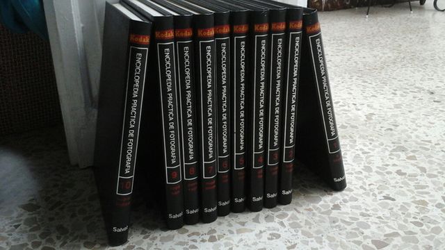 Enciclopedia de fotografia + 3 libros de regalo