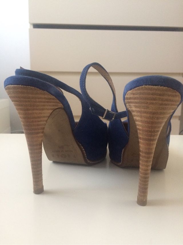 Zapatos piel azul eléctrico 38