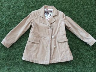 Chaqueta pana zara de segunda mano por 5 EUR en Zaratán en WALLAPOP