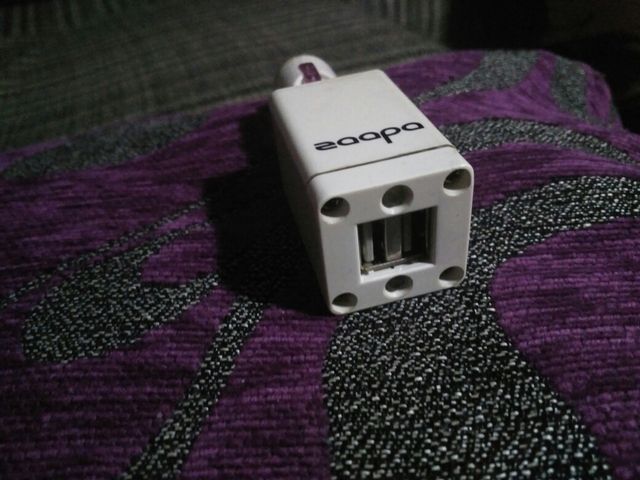 Cargador para coche 12V