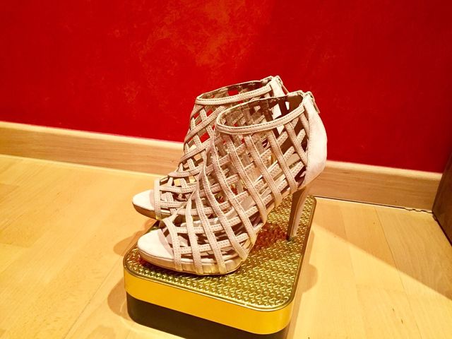 Zapato de tacon tipo Zara