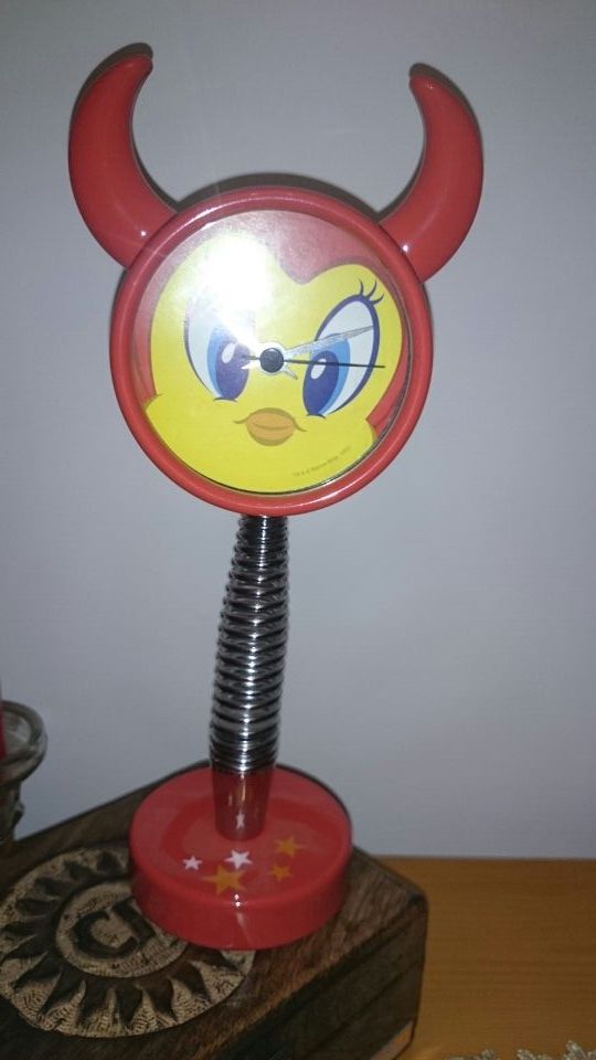 Reloj despertador de piolin demonio