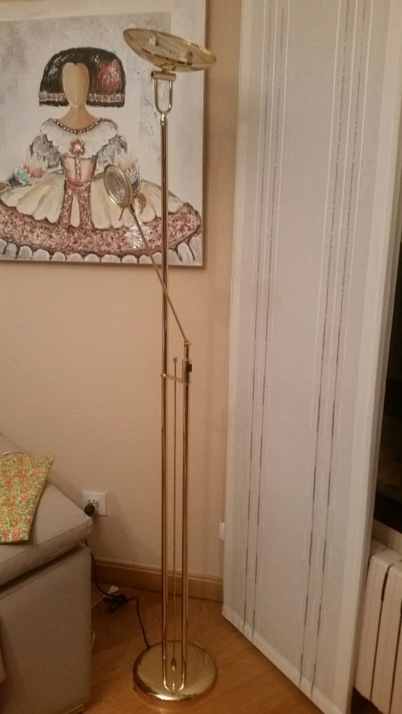 Lámpara de pie muy buen estado