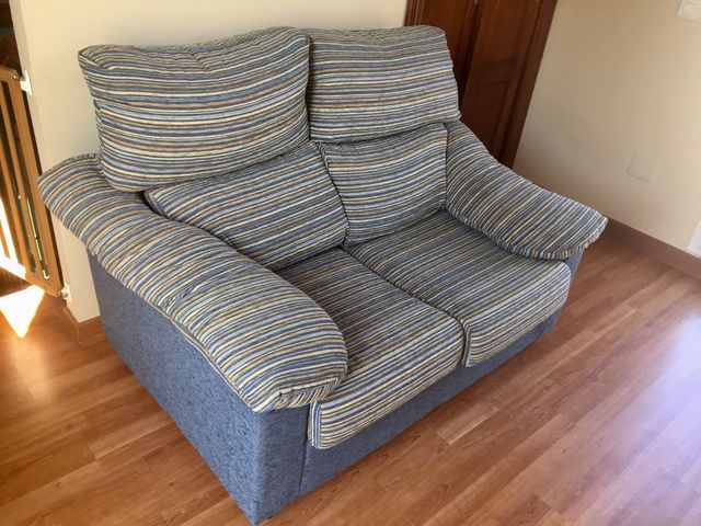 Sofá cama de segunda mano por 100 € en Málaga en WALLAPOP