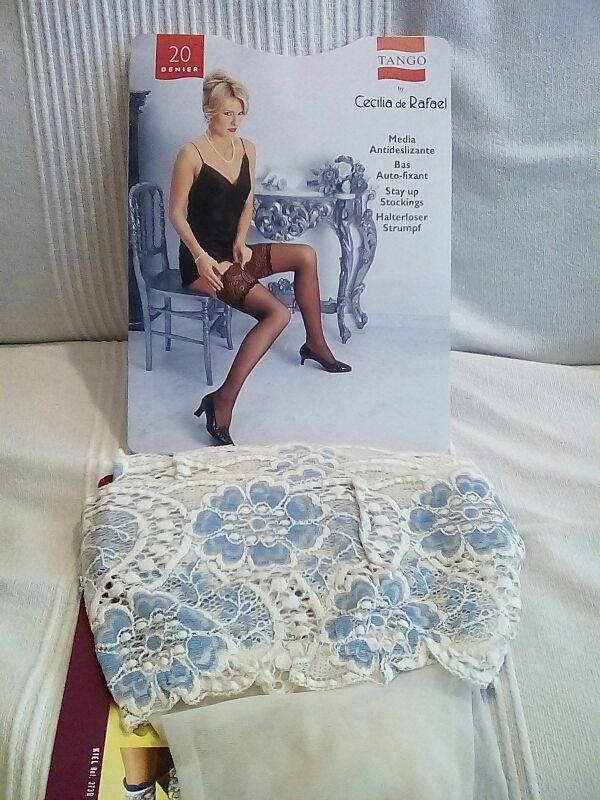 Medias novia con liga celeste de Cecilia  Rafael