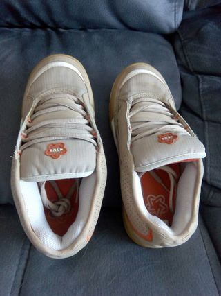 Deportivas pull and bear de segunda mano por 15 EUR en Toledo en WALLAPOP
