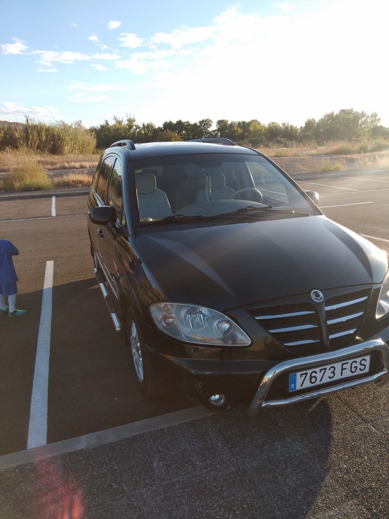 SsangYong Rodius 2006 - foto 1