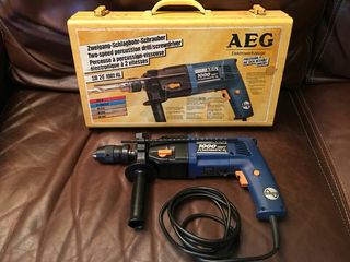 Taladro percutor AEG de segunda mano por 120 EUR en Madrid en WALLAPOP