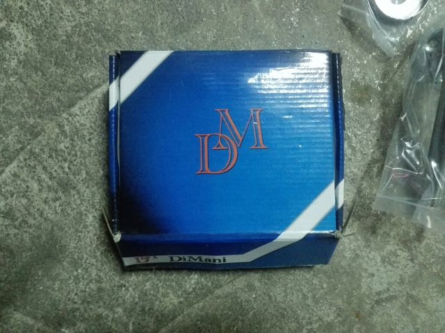 OFERTA manivelas y topes de puertas NUEVOS.