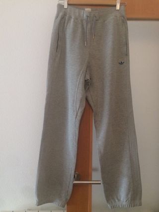 Chandal ecko de segunda mano por 12 EUR en Madrid en WALLAPOP
