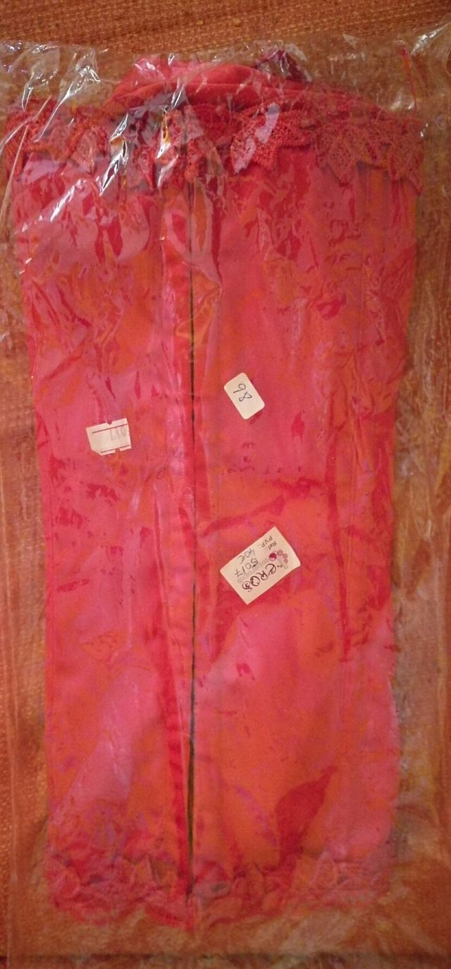 Corpiño rojo (sin estrenar)