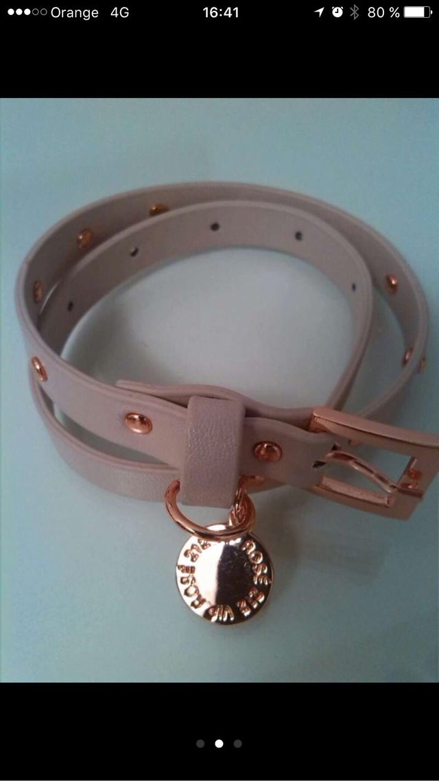 Cartera y pulsera a juego