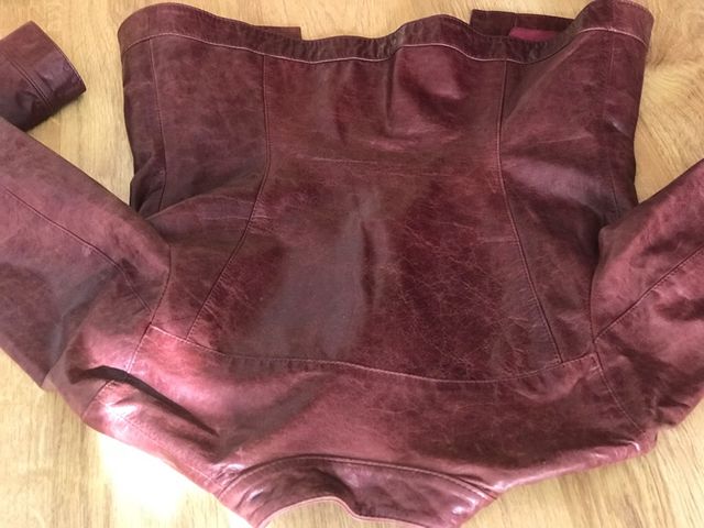 Oferta! Chaqueta de piel nueva talla s/m