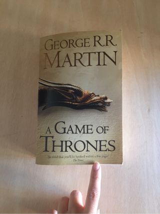 Libros juego de tronos de segunda mano en Valencia en WALLAPOP Libros juego de tronos de segunda mano en Valencia en WALLAPOP