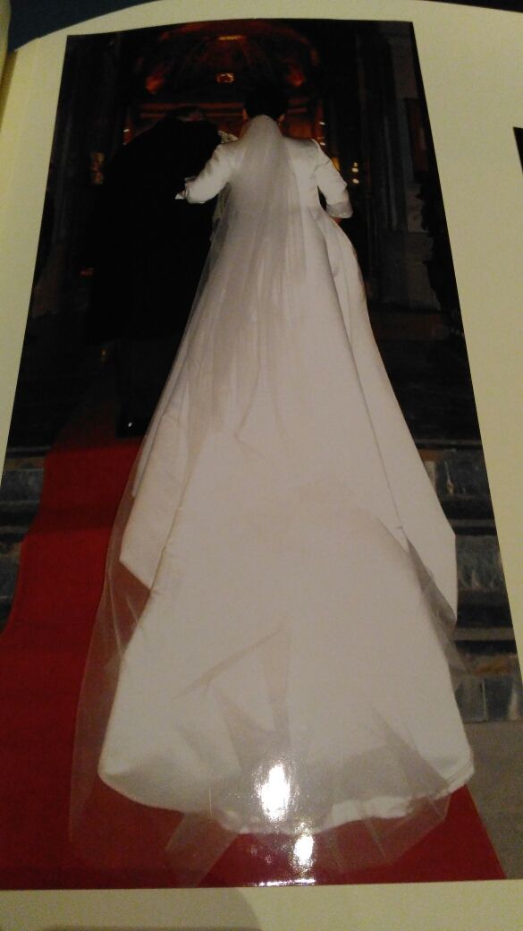 Abito da sposa con cappotto