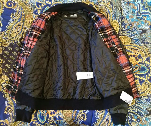 CAZADORA BOMBER LOVE MOSCHINO TARTÁN TALLA 48