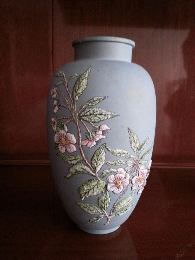 Jarrón artesanal decorativo