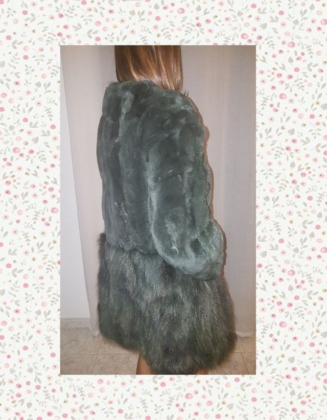 Abrigo corto de pelo.