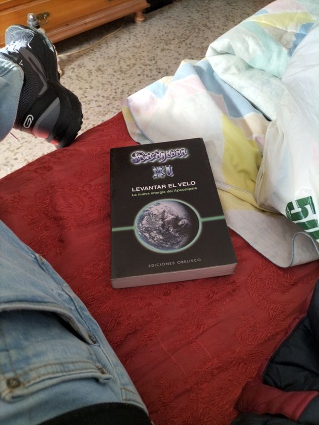 NO A 1€ (+ libros en texto que en foto) libro