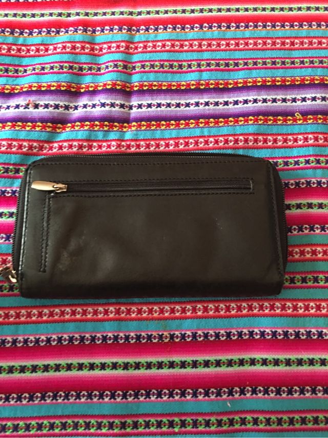 Billetera negra