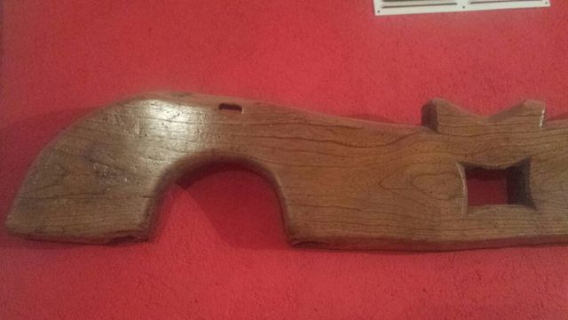 yugo antiguo  de madera