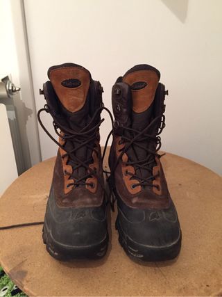 Botas de montaña lacrosse talla 43 de segunda mano por 52 EUR en Zaragoza  en WALLAPOP