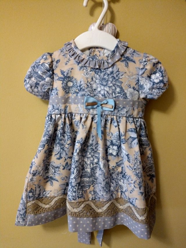 Vestido y chaqueta talla 6 meses