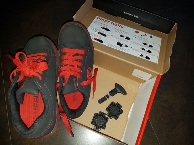 Zapatillas con ruedas T35