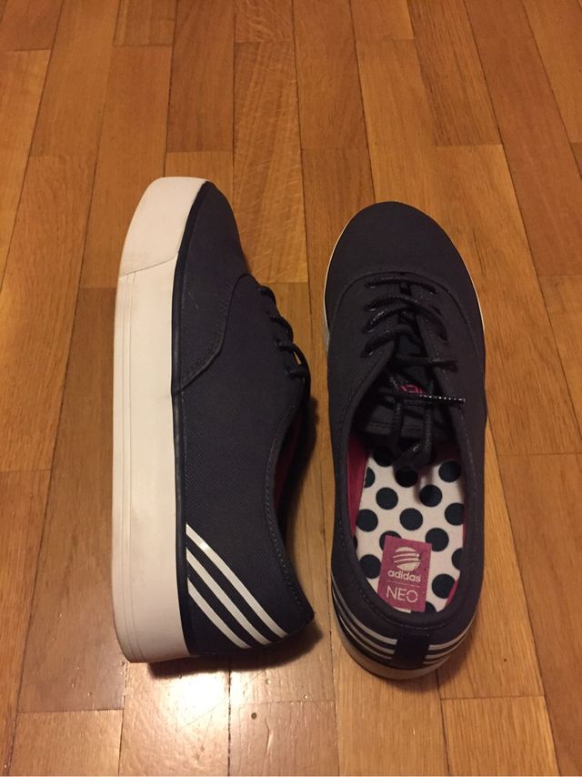Zapatillas adidas (40.5)
