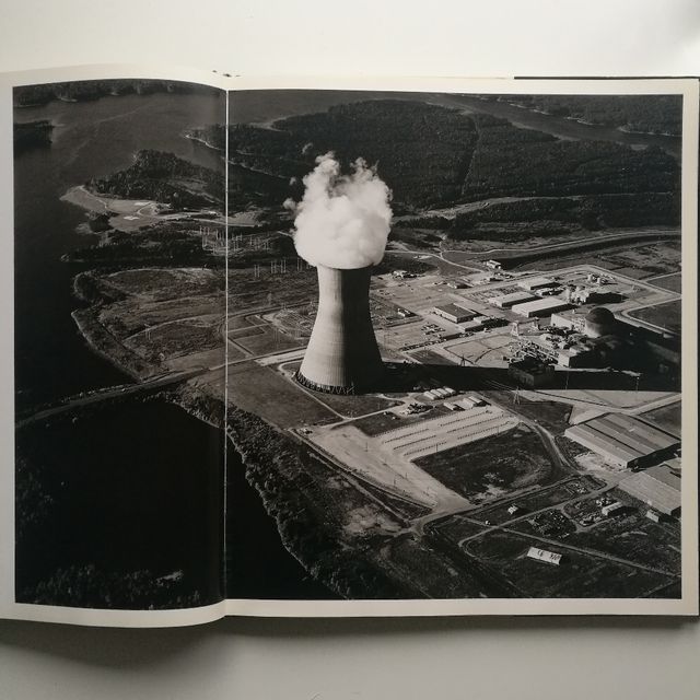 Marilyn Bridges - This land is your land