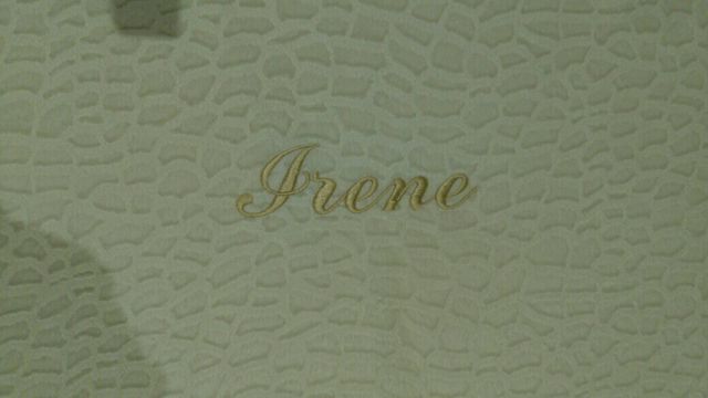 Manta cuna, cochecito bordada Irene