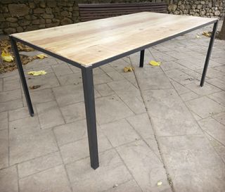 Mesa comedor industrial de segunda mano en Barcelona en WALLAPOP Mesa comedor industrial de segunda mano en Barcelona en WALLAPOP