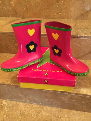 Botas de agua N 32 Agatha Ruiz de la Prada de segunda mano por 15 EUR en  Vallirana en WALLAPOP