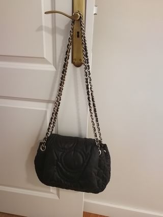 Bolso acolchado Purificación García de segunda mano por 59 EUR en Santa  Cruz de Tenerife en WALLAPOP