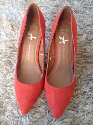 Zapato salón color teja T.38 de segunda mano por 8 EUR en Palma de Mallorca  en WALLAPOP