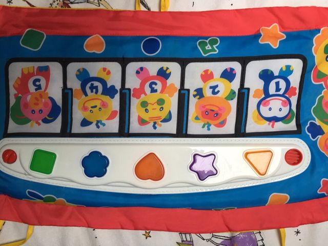 Piano bebé para cuna