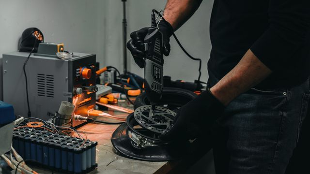 21 REPARACIÓN PATINETE ELÉCTRICO SCOOTER