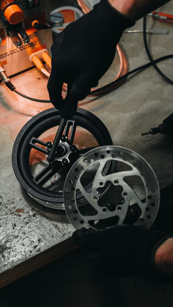 21 REPARACIÓN PATINETE ELÉCTRICO SCOOTER