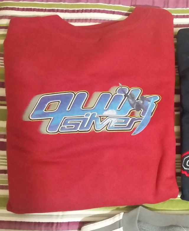 Sudadera Quiksilver roja