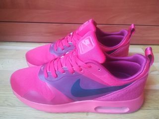 Zapatillas Nike Hombre T 43 de segunda mano por 35 € en Zapatillas Nike Hombre T 43 de segunda mano por 35 € en